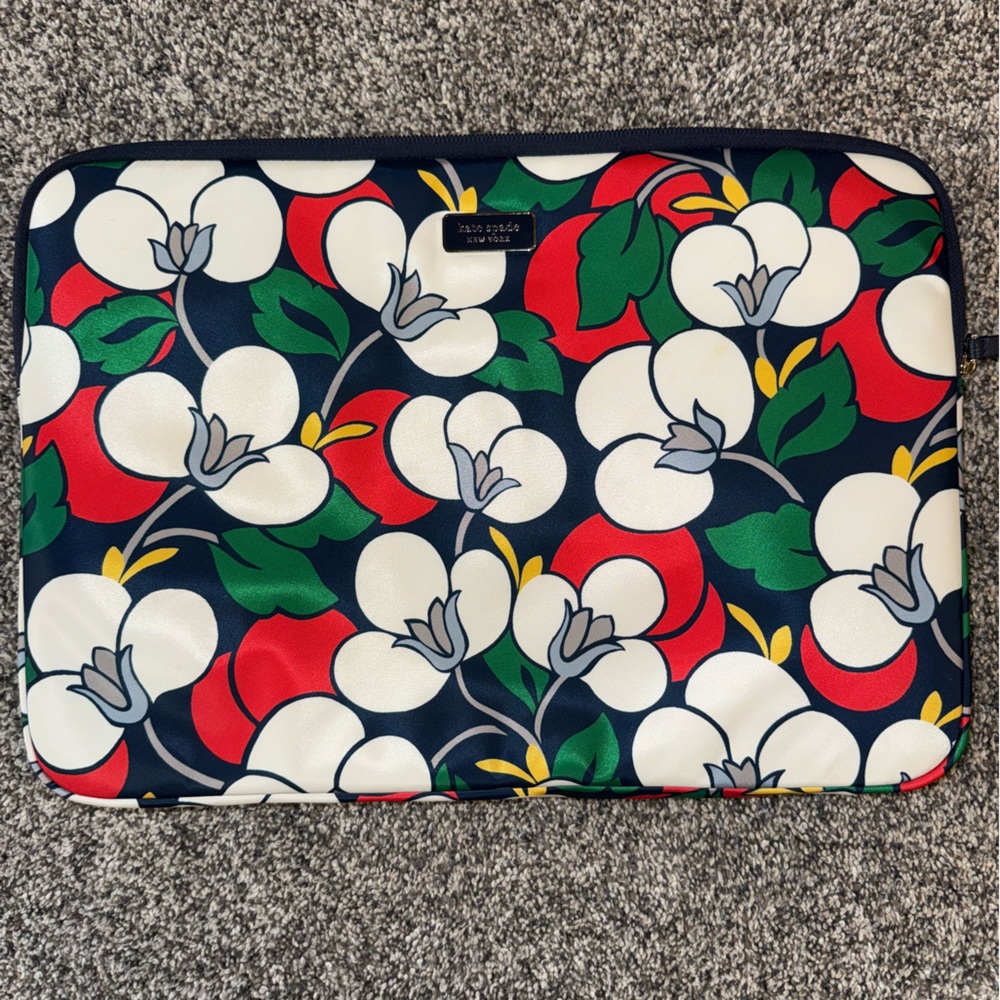Kate Spade Dawn Breezy Floral Laptop Sleeve